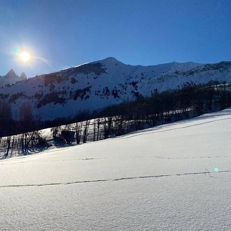 Logement 4/6 Personnes A La Montagne Avec Piscine Lägenhet Saint-Sorlin-dʼArves Exteriör bild