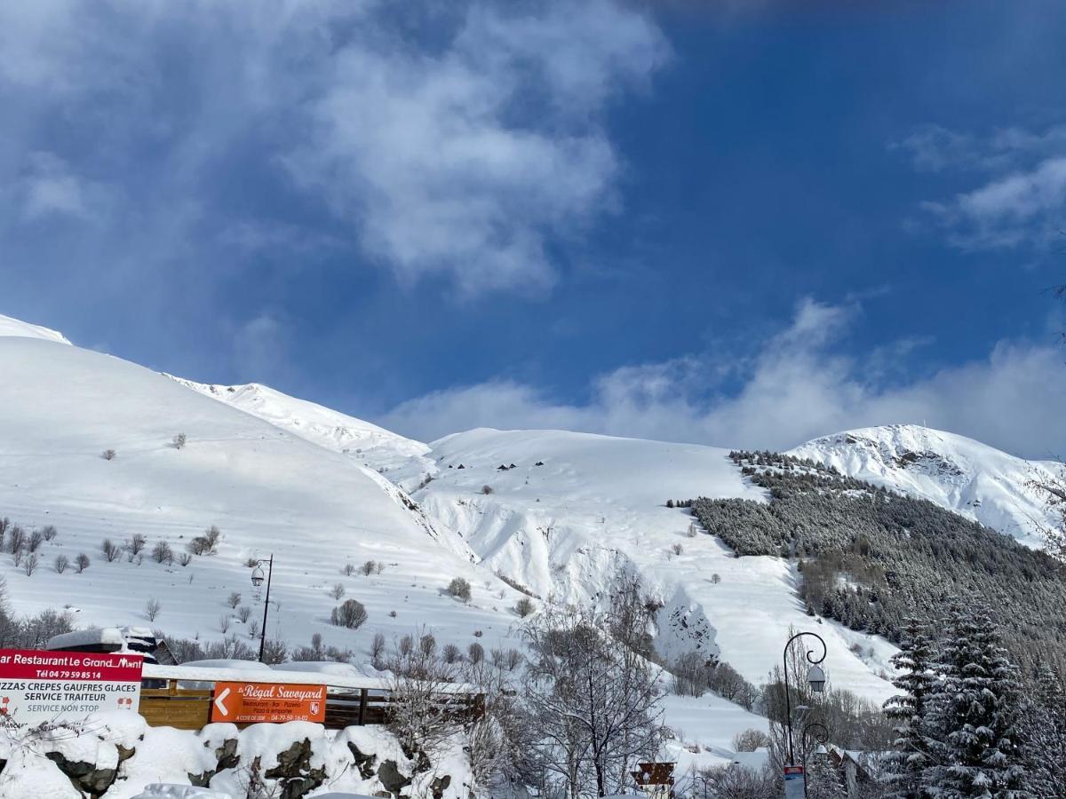 Logement 4/6 Personnes A La Montagne Avec Piscine Lägenhet Saint-Sorlin-dʼArves Exteriör bild